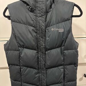 Columbia Puffer Vest
